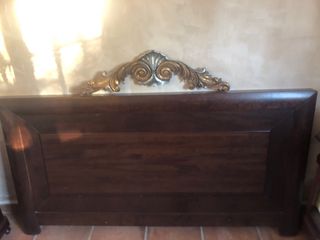 Cabecero de madera maciza.  Medida 160 Castaño