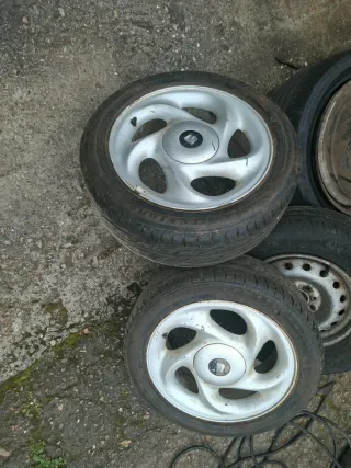Llantas Seat 4x100 solo tengo 2