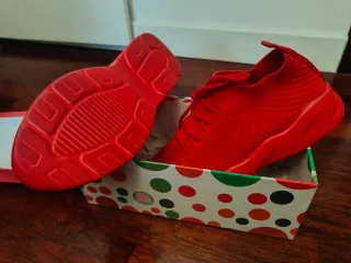 sneaker slip-on