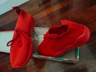 sneaker slip-on