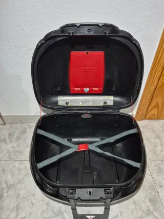 Baúl Givi E55 Top Case