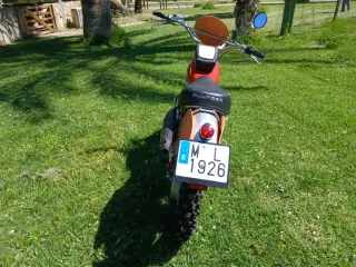 Bultaco Matador Mk4 SD Enduro Roja/Plata