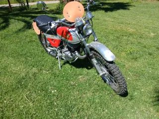 Bultaco Matador Mk4 SD Enduro Roja/Plata