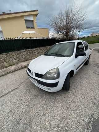 Renault Clio 2005