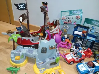 Lote Piny Pon: Comisaría, Barco Pirata y extras