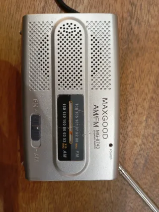 Radio Portátil MAXGOOD AM/FM MG-8743