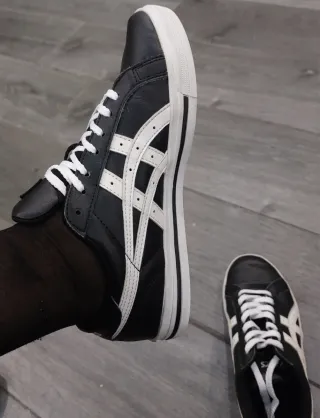 Sneakers Asics N. 37