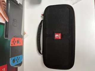 Nintendo Switch + 4 juegos