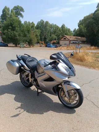 Honda VFR 800 VTEC 2005