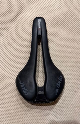 Sillín Selle Italia Flite Superboost Carbonio 145m