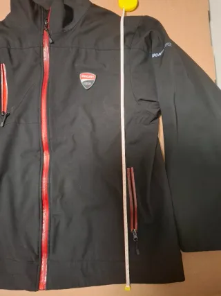 Chaqueta Ducati Negra