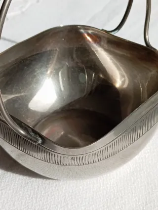 Cesta decorativa de alpaca