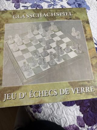 Ajedrez de cristal antiguo