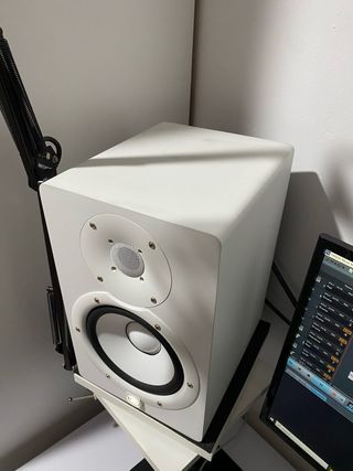 Monitores Yamaha HS7 Blancos