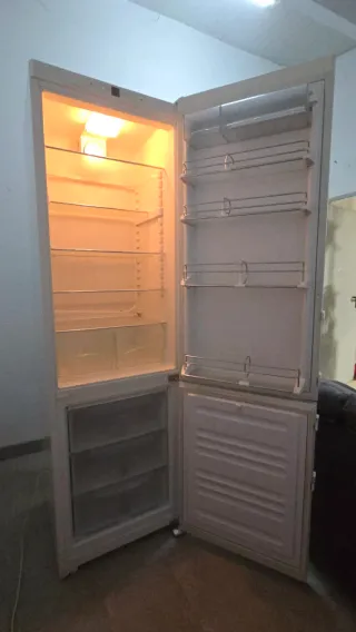 Frigorífico combinada Liebherr NoFrost.