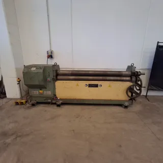 Curvadora de chapa industrial