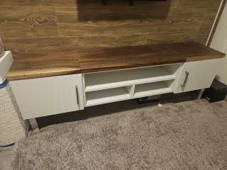 Mueble TV madera blanco y marrón