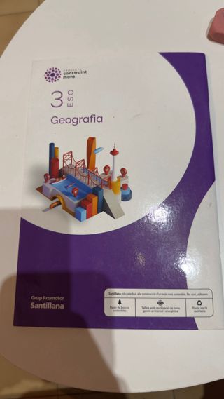 Libro de geografia en perfecto estado sin escribir
