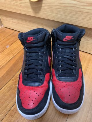 Nike tipo Jordan Negras y Rojas Talla 42/43