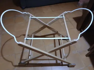 Cuna Capazo bebé con osito bordado y complementos
