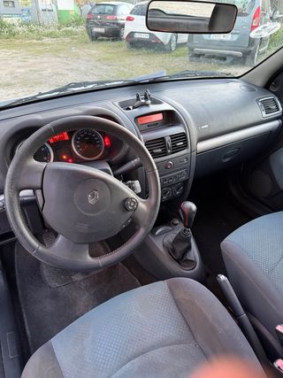 Renault Clio 2006