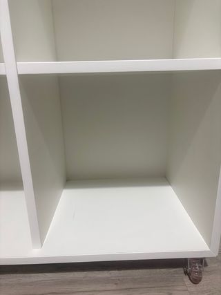Estantería Ikea con ruedas