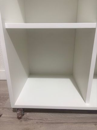 Estantería Ikea con ruedas