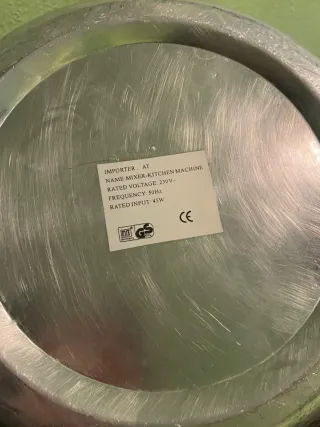 Lechera antigua de aluminio