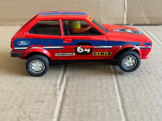 Scalextric Ford Fiesta Rojo