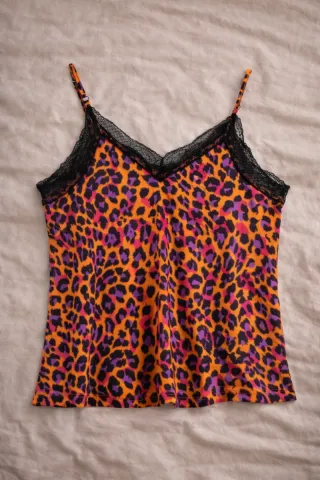 Top animal print naranja y morado