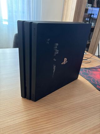 PlayStation 4 Pro (PS4 Pro) Negra