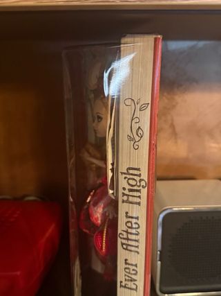 Bambola Ever After High Apple White Mattel 2013