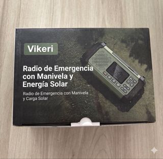 Radio de manivela solar emergencia. PRECINTADA