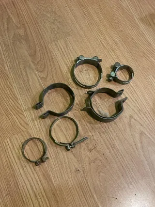 Abrazaderas metálicas antiguas