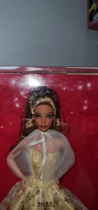 Barbie Holiday 2023 Latina