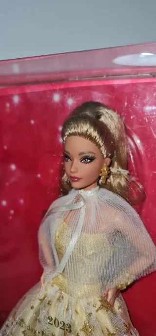 Barbie Holiday 2023 Latina