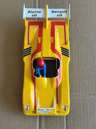 Scalextric Renault Alpine Amarillo
