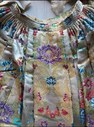 Traje de Fallera Vives y Marí