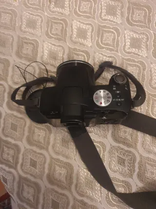 Cámara Panasonic DMC-FZ8 Negra