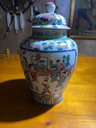 Jarrón de porcelana multicolor