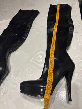 Stivali alti neri Guess