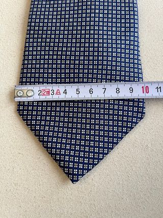 Corbata azul y gris con microestampado