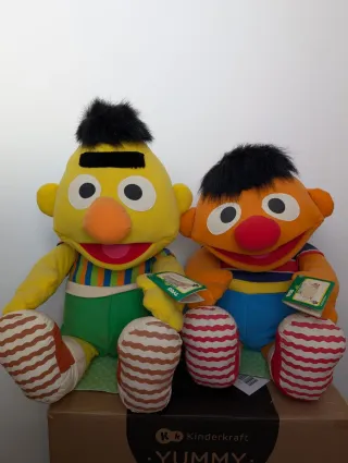 Muñecos Epi y Blas