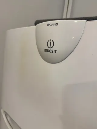 Nevera Indesit Blanca