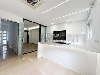 Casa adosada en alquiler en Passeig Maragall - Zona Estació en Gavà