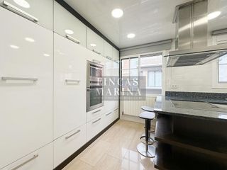 Casa adosada en alquiler en Passeig Maragall - Zona Estació en Gavà