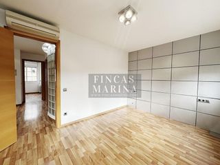 Casa adosada en alquiler en Passeig Maragall - Zona Estació en Gavà