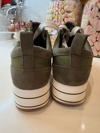 Zapatillas Zara Verde Militar