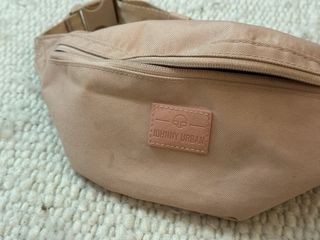 Due marsupi, verde brillante e rosa sbiadito