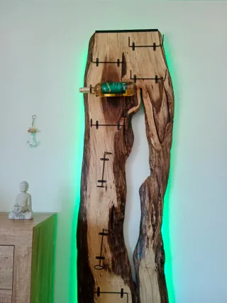 Botellero rústico de madera para pared